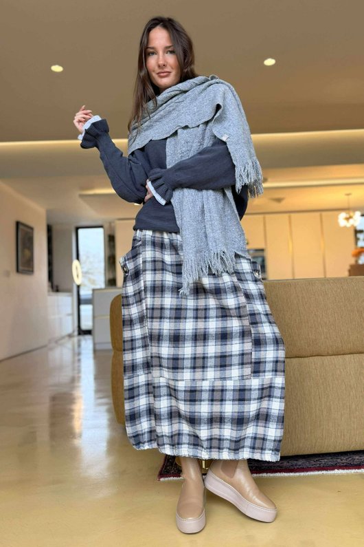 Bute Textured Weave Stretch Scarf Grey /50=